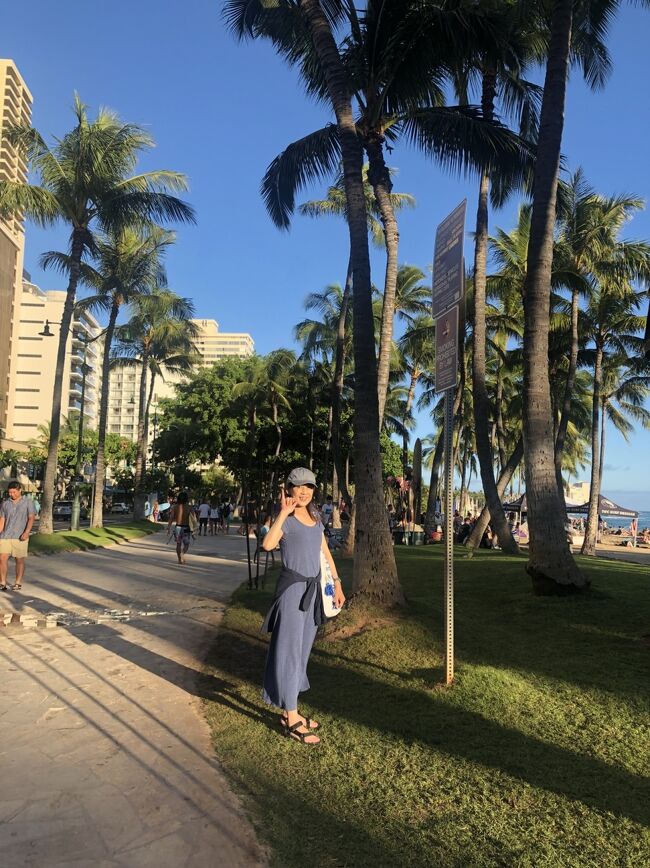 さて着替えて街に繰り出します。DFSで両替（日本円20000円のみ後はクレカで賄います）VIPツアーに明日からのツアーの申し込み、お土産調達などなど。