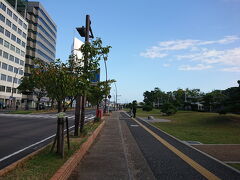 高松築港駅前で朝食を
