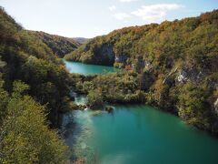 紅葉が少なく、やや残念です。