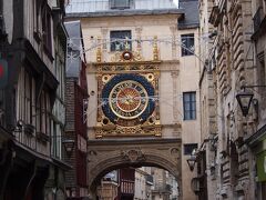 美しく装飾されたルーアンの大時計。