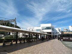 鳥羽駅　近鉄とJR参宮線の駅が並んでいます。