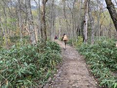 梓川沿いに整備された遊歩道。