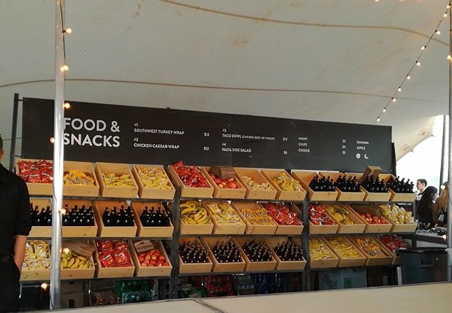 フード＆ドリンクコート