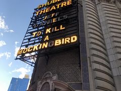 シューバート劇場で上演中の、「To Kill a Mockingbird（アラバマ物語）」を観に来ました。