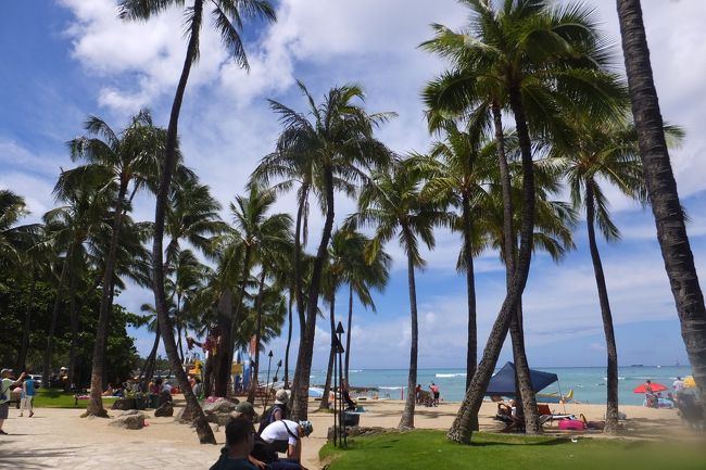 ワイキキビーチへ