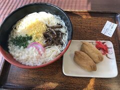 寒霞渓ロープウェイ乗り場のレストランにて昼食。香川県はうどん県だけど、小豆島はそうめんとのことで注文。うどんと同様、出汁が美味しい。