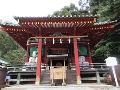 日枝神社
かつては薬師如来が安置されていたそうですが、神仏分離によって仏像を廃し、現在の名になったそうです。1617年に建てられた、重要文化財に指定されている建物です。