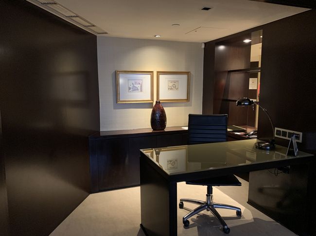 客間にある書斎スペース