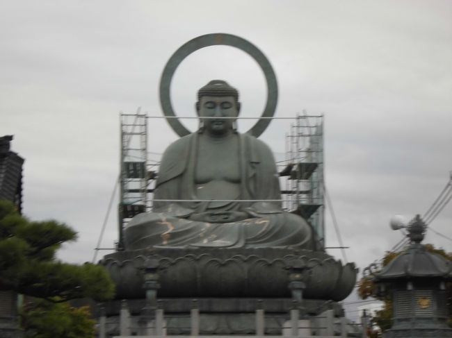高岡と言えば高岡大仏。これも銅像です。