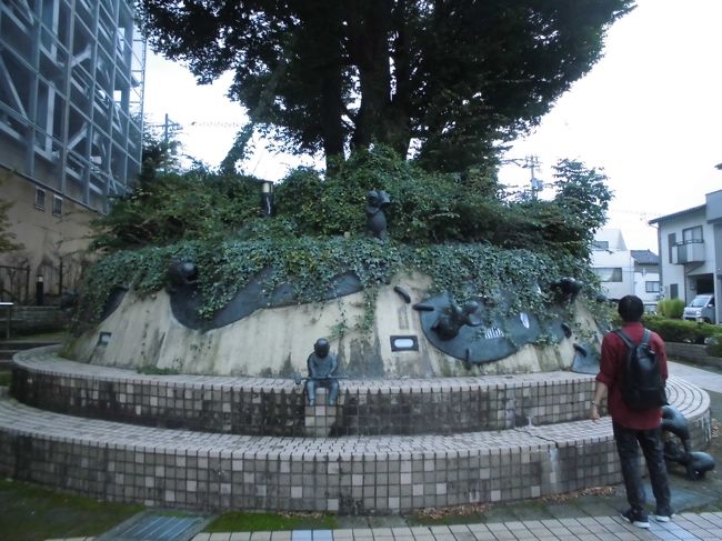 鎮守の森のアルチザンというアート作品です。