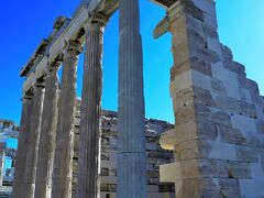 エレクティオンは、紀元前５世紀末に完成