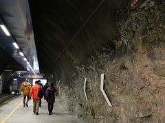 さあさあヨーロッパにある鉄道駅で、一番高いとこにある駅。
ユングフラウヨッホ駅に到着しました(ﾉ･∀･)ﾉﾔｯﾀｰ