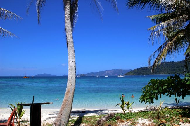 ☆Sunset Beach View @ Koh Lipe Thai<br /><br />２月でも雨になることも稀にあるそうですが<br />私が滞在した延べ７０日間で雨になった時は一度もありません。