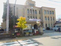 　会津若松市役所です。
　1937年築の建物です。