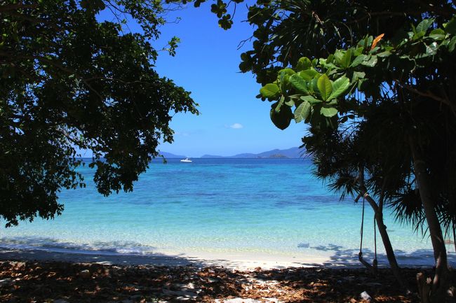 ☆Mia Luna Beach View @ Koh Lipe Thai<br /><br />５，６年前までリペ島にはバックパッカー向けの安バンガローがたくさんありましたが、それよりもっと安くあげたいテント持参のバックパッカーが<br />Mia Luna の主なゲストでした。