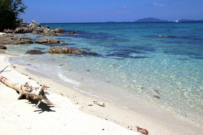 ☆Mia Luna Beach View @ Koh Lipe Thai<br /><br />でもいつまでMia Lunaが無人のビーチであり続けるのは分かりません。<br />