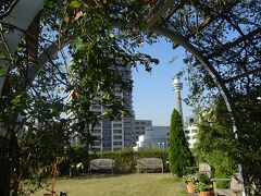 アメリカ山公園

駅の屋上にあるが、見晴の良い公園。
山手地区にこのまま行ける。