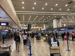 上海の空港に到着。