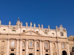 素晴らしいお天気！
サンピエトロ大聖堂へ。
朝一で来たのでまだ空いています。