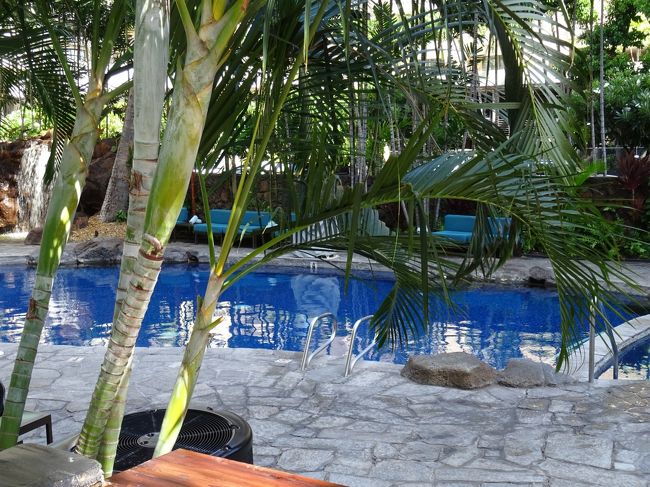 小さいながらプールもあり、ジャグジーも併設されてました。