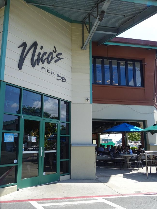 コーヒを購入してからニコスピアに戻ってきました。<br />こちらがレストランの入り口。