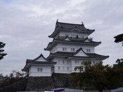 向かったのは小田原城！
日本100名城にえらばれています。
２０１６年にリニューアルされてからは初めて訪れました。
展示内容も一掃され、前よりも展示に力を入れているような感じがしました。
（内装は大阪城よりでしたが。）


詳しくはこちら
https://4travel.jp/travelogue/11562248