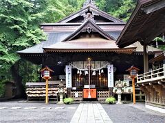 ここは「新倉富士浅間神社」(あらくら ふじせんげんじんじゃ)