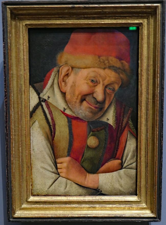 「宮廷の道化師ゴネラ、The Court Jester Gonella」はジャン・フーケ(Jean Fouquet, 1415-1478)が1440年に描いた作品で、皮膚や髭などが鮮明かつ丁寧で、道化師の表情が生き生きして人間的です。宗教や神話を描いた絵と異なっています。