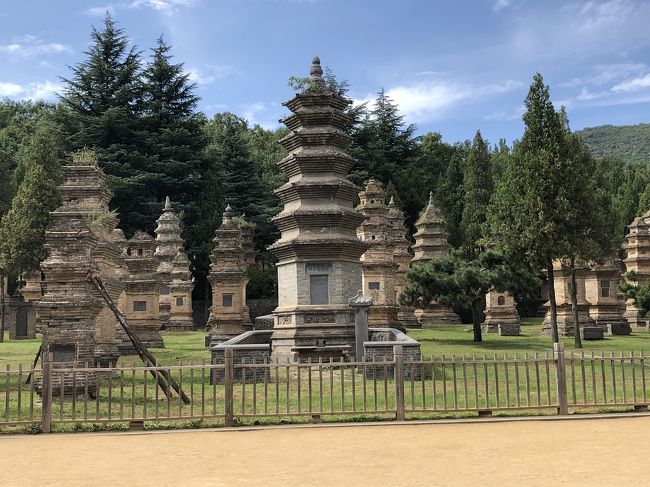 塔林　少林寺の映画の格闘シーンはここで撮影したんですよね？　他の観光地でもそうですが昔は柵が無かったけど今はあるよーってところは多いですよね