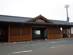 　六時半過ぎの越美北線の始発で一時間ほどで越前大野駅へ。ちなみに乗客は私以外におばちゃん二人だけ。