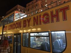 結局現金のポンドを使ったのは、
・アパートメントの枕銭
・バスツアーのドライバーさん
だけだったので、キャッシングしたポンドは最終日のお土産購入で無理やり使い切った感じです。
パリではトイレに入るために小銭を払う事が多かったですが、ロンドンでは博物館、美術館、カフェ等でトイレを借りれたので、トイレを使用するためのチップも払う事なく滞在を終えられました。