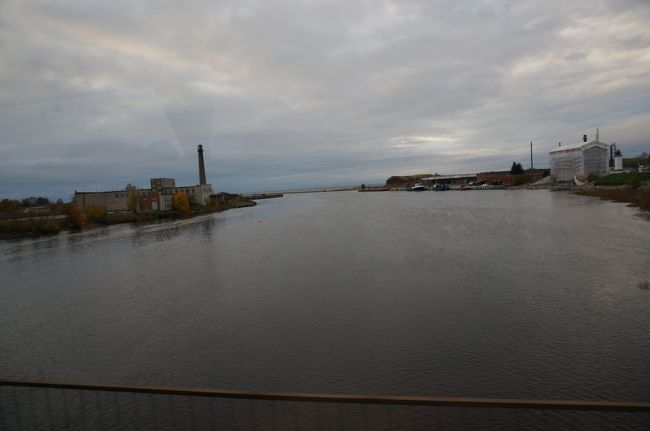 途中バルト海リガ湾が見えます