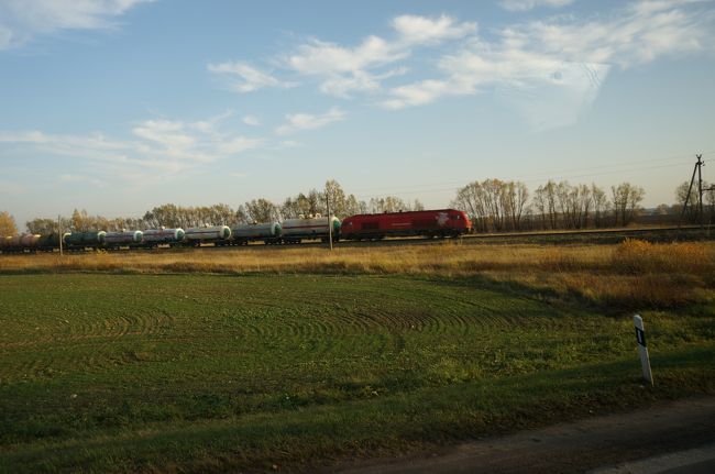 珍しく貨物列車に出会う