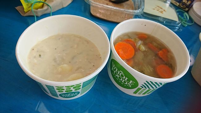 スープ。クラムチャウダーが美味しかった♪