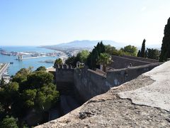 ヒブラルファロ城Castillo de Gibralfaro 

実は，城壁を下って市街に行くつもりで降りたが，やたらと分岐が多く，気が付くと元の場所に・・・

こんなところで，迷子になり，出れなくなるのも怖くなったので，降りるのは断念し，ホテルに戻りました　(^_^;