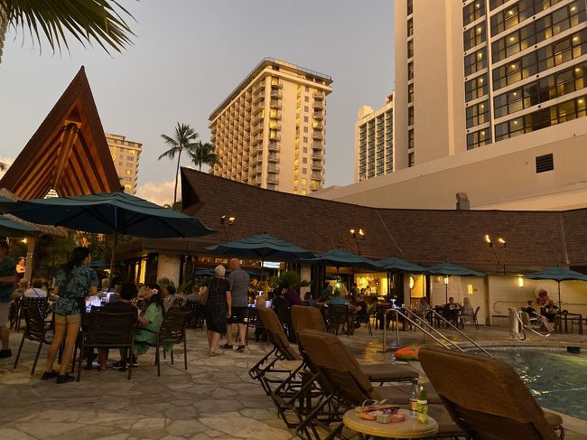 暮れかけている時間帯ってなんだかいいな。