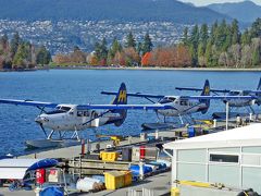 明後日、ビクトリアまで乗る予定のHarbour Airの水上飛行機が見えてきました。