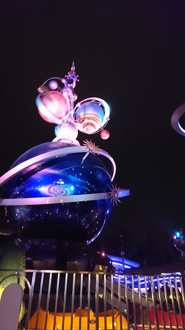 トゥモローランドに来ました