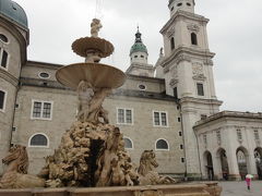 レジデンツ広場
Residenzplatz

レジデンツ広場の「アトラス神の噴水」