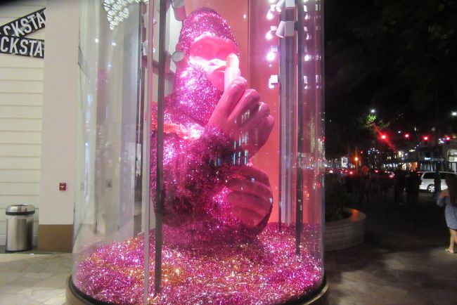 DFSの展示は、ピンクのゴリラでした。<br />