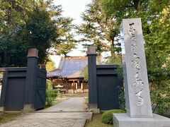 次は、またまた10分ほど歩いて、寛永寺へ。