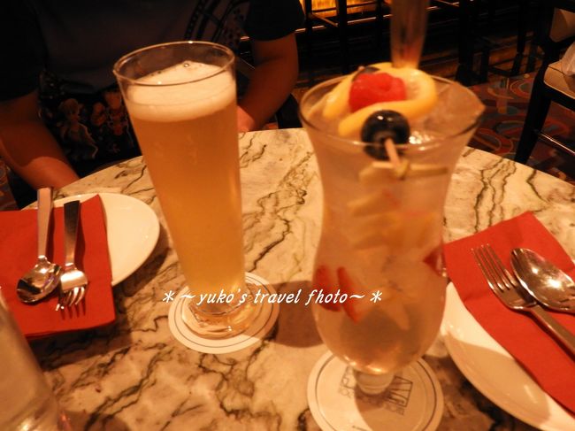 まずは旦那さんの好きなビールと私はサングリア