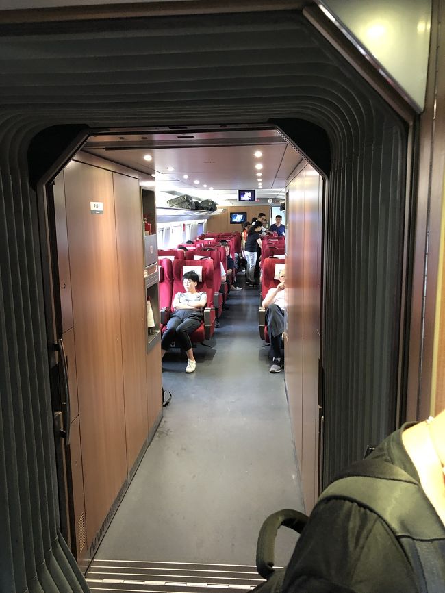 泰安から洛陽へこちらは一等車でしょうか<br />我々は二等車