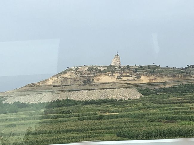 道中こんな建造物も