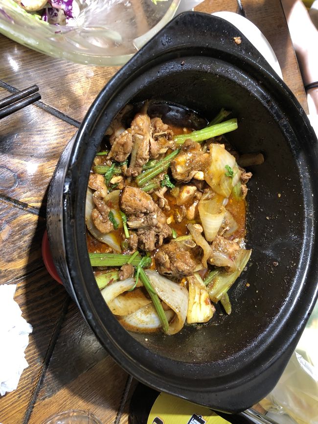 こちらも重慶火鍋　私達には重慶料理は相性が良い感じでした
