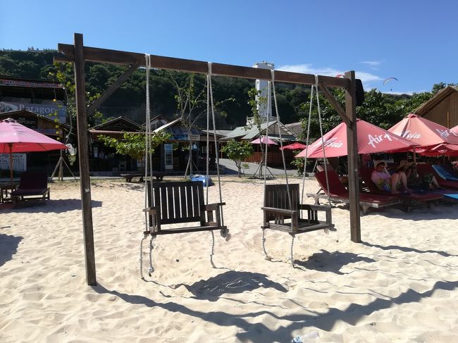 最近はやりのブランコもありました