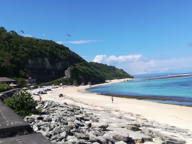 もう少し東側にもビーチクラブがありそうです。<br /><br />今回時間が無かったので行こうかどうしようかと悩んだけど、行って良かった！！<br />絶対行くべきですよ、ここ。<br />泊まらなくても、パンダワビーチには行けるので、こんなきれいな海が近場で見れるのだから是非とも行くべきですね。<br />とても良かったです（＾＾）