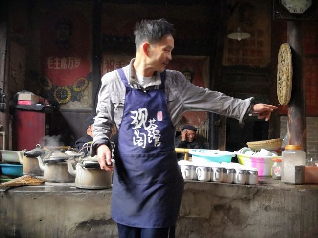 スタッフは3人ぐらいいるが皆割と若い