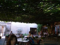【Parador de Granada＜Cafe＞】

7時20分
パラドールのカフェでお茶することに。