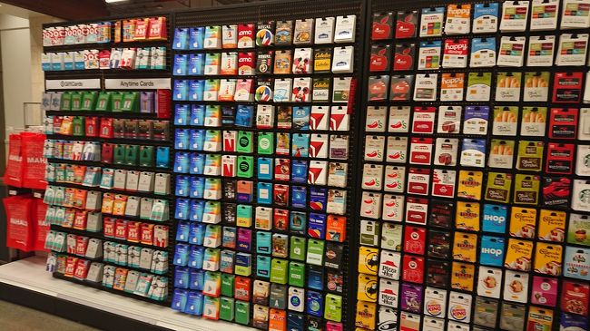 AppleやGoogleなど、色んなギフトカード<br /><br />圧巻です